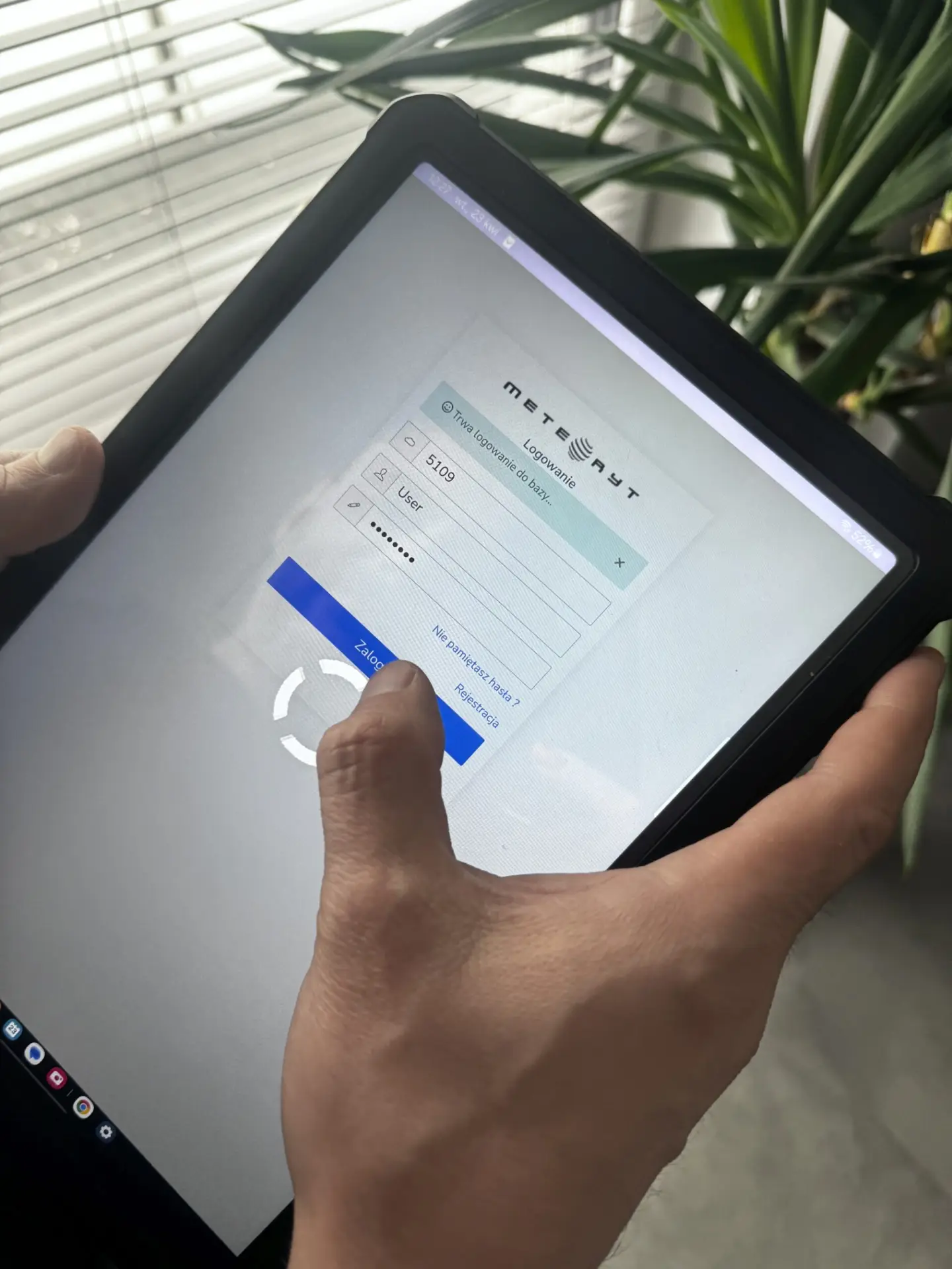 CHMURA KORZYSTANIE Z PROGRAMU PRZEZ TABLET, SMARTFON,LAPTOP.